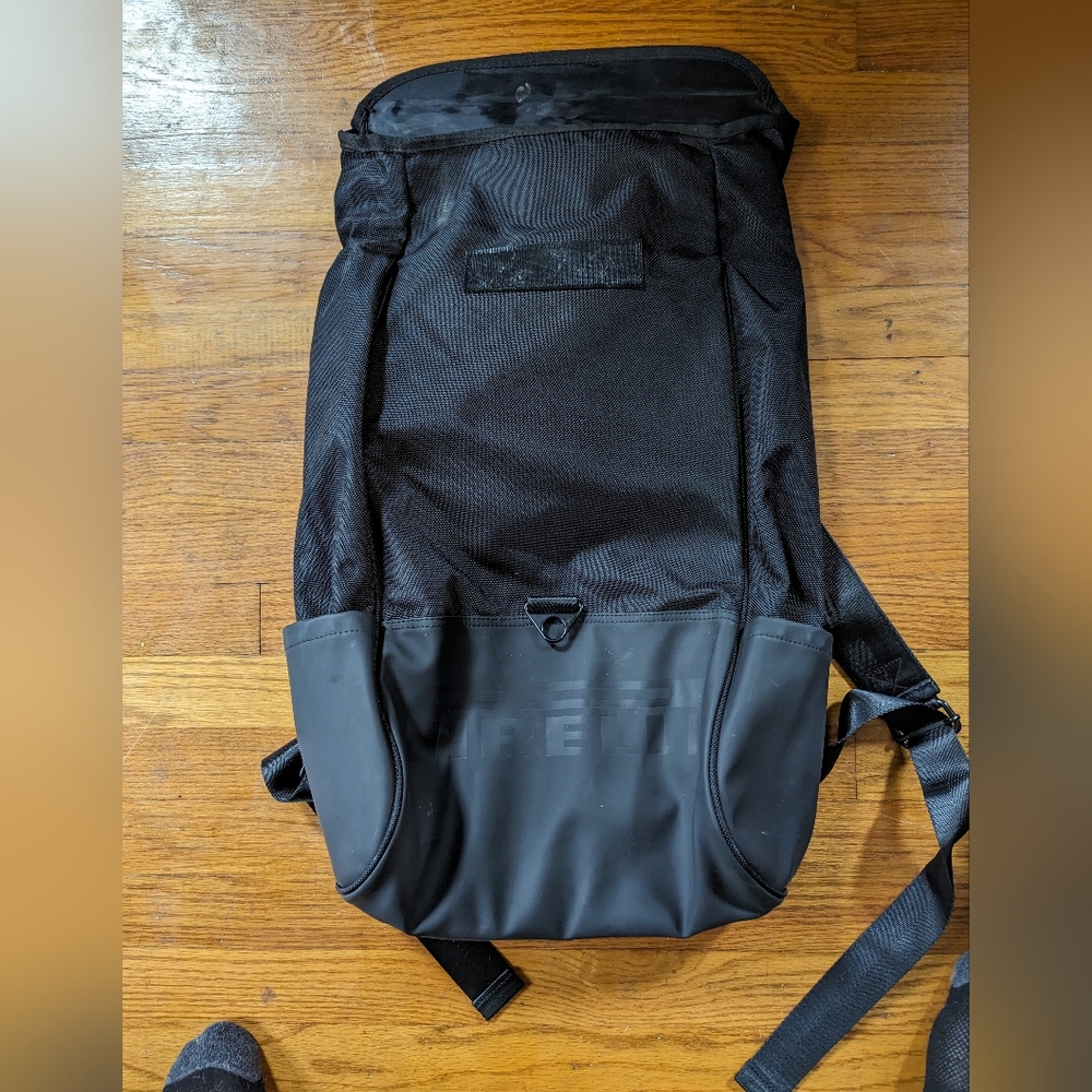 Pirelli tires backpack